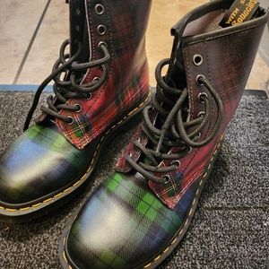 Dr. Martens 1460 tartan